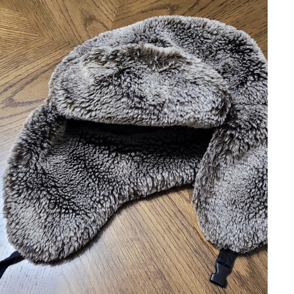 Scala Other - Scala Classico Brown Faux Fur Hat Ear Flaps L/XL flaw chin strap no connector
